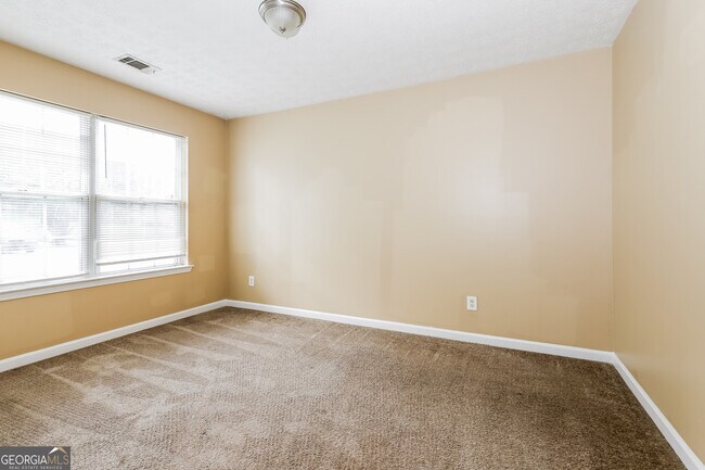 Building Photo - 1050 Trotters Farm Rd