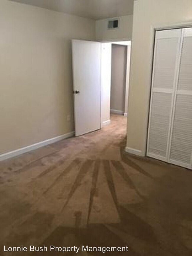 Building Photo - 337 W Bute St