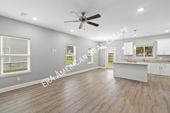 Building Photo - 406 Walters Cir