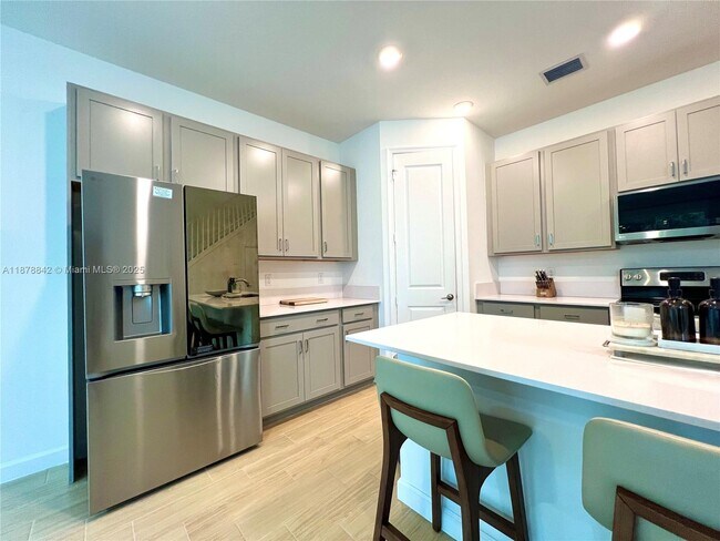 Building Photo - 9045 Zevon Ct