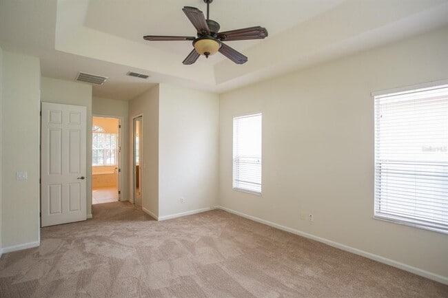 Building Photo - 3876 Shoreview Dr
