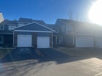 Building Photo - 567 W Parkside Dr