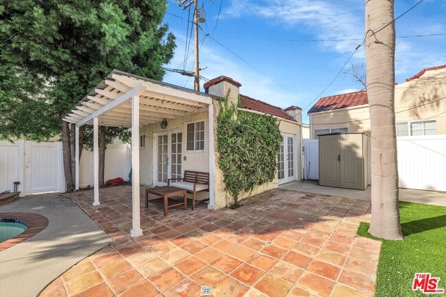 Building Photo - 205 Canon Dr