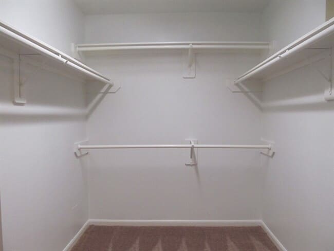 Building Photo - 2338 Colonial Springs Ln