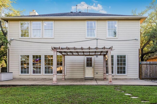 Building Photo - 1009 Rutherford Dr
