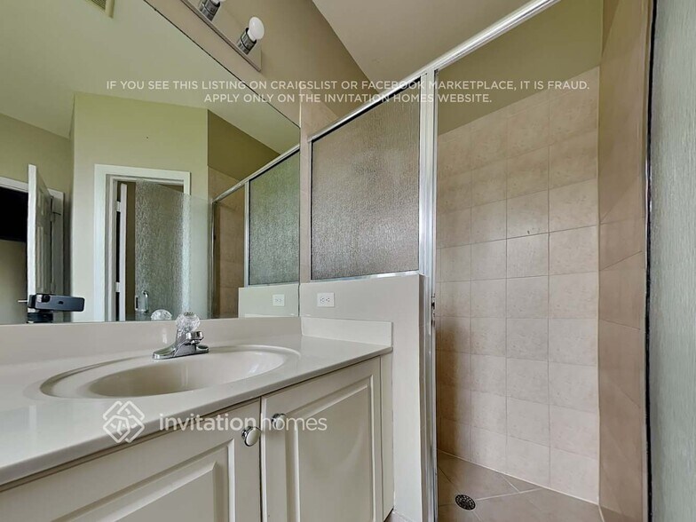 Building Photo - 11762 SW 152nd Path