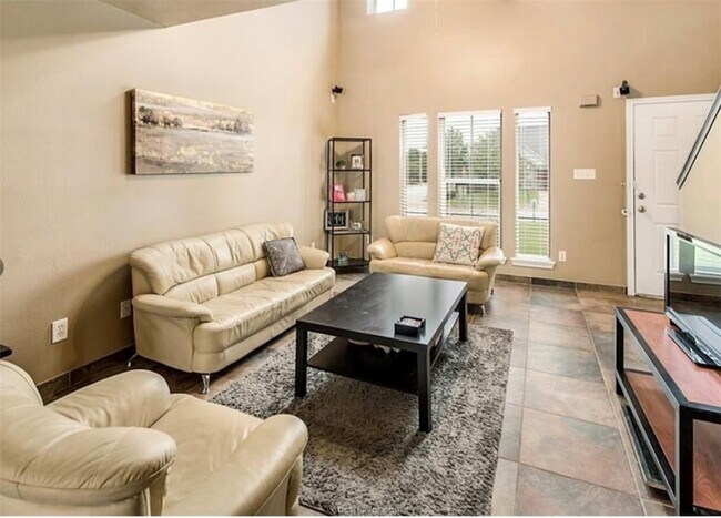 Building Photo - 2443 Pintail Loop