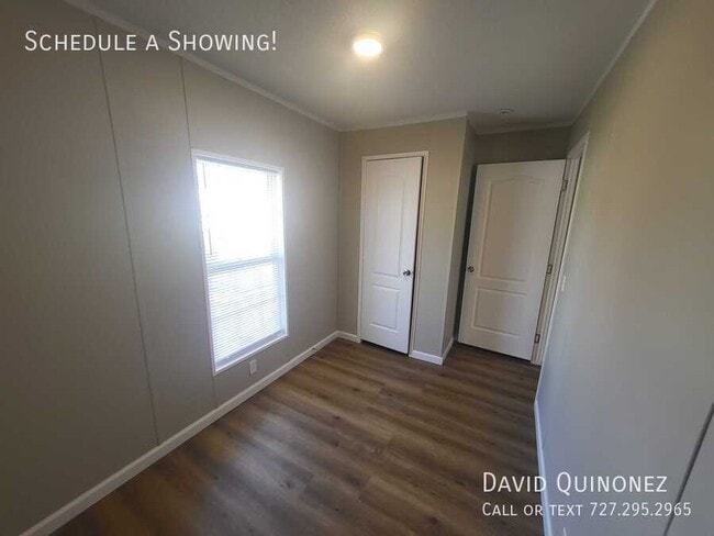 Building Photo - 266 N Blackwood Dr
