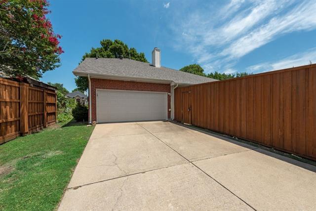 Building Photo - 3800 Rolling Hills Dr