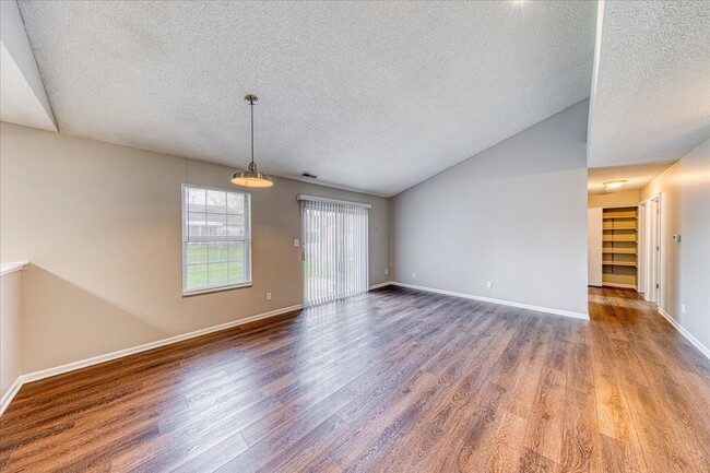 Building Photo - 2715 E 28th St