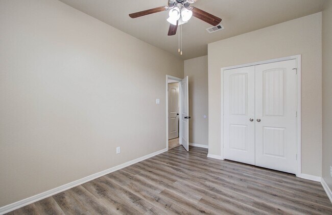 Building Photo - 11702 Eagle Ridge Dr