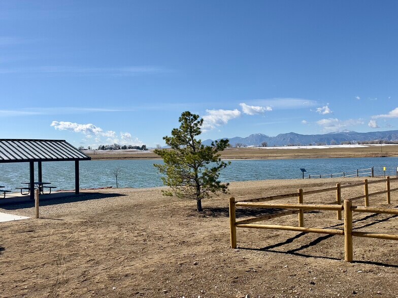 Building Photo - 2102 Summerlin Ln