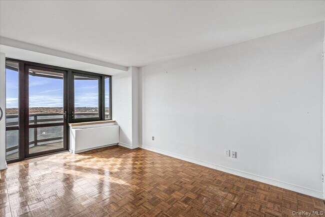 Building Photo - 112-01 Queens Blvd