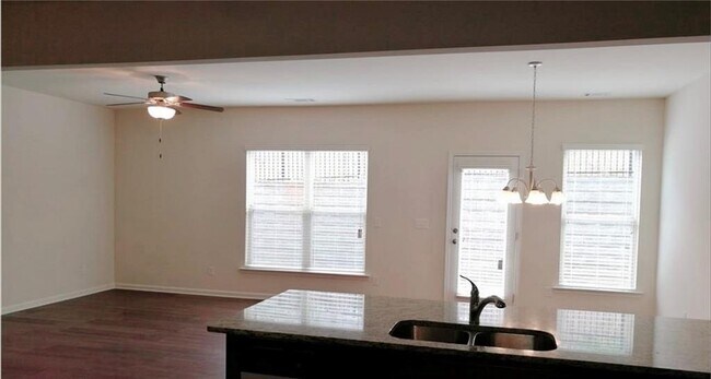 Building Photo - 328 Hardy Water Dr SE