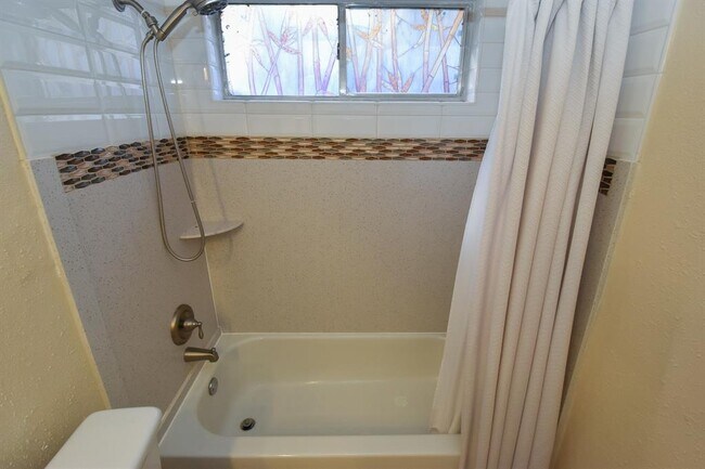 Building Photo - 14814 Cantor Cir