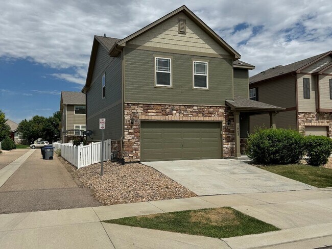 Building Photo - ***$500 Off 1st Months Rent*** Stunning 4BD/3BA Home in North Longmont - Available NOW!