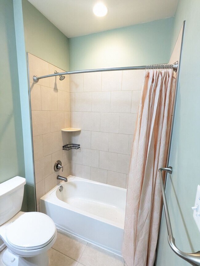 Building Photo - Ground level (two story) Condo in Westview South Community available early April!