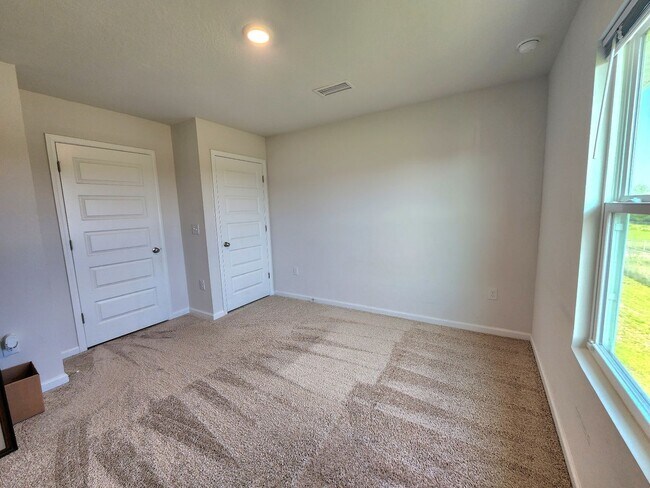 Building Photo - ALMOST NEW!! Exquisite 4 Bedroom, 2 Bath R...
