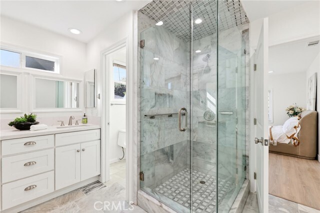 Building Photo - 302 Cleveland Dr