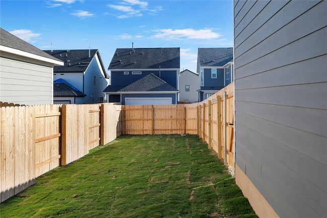 Building Photo - 117 Kiowa Bnd