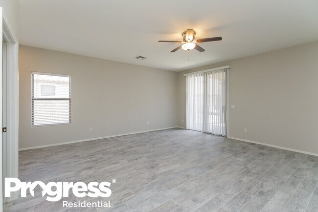 Building Photo - 7809 S 68th Dr