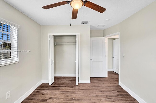 Building Photo - 20622 NW 23rd Ct