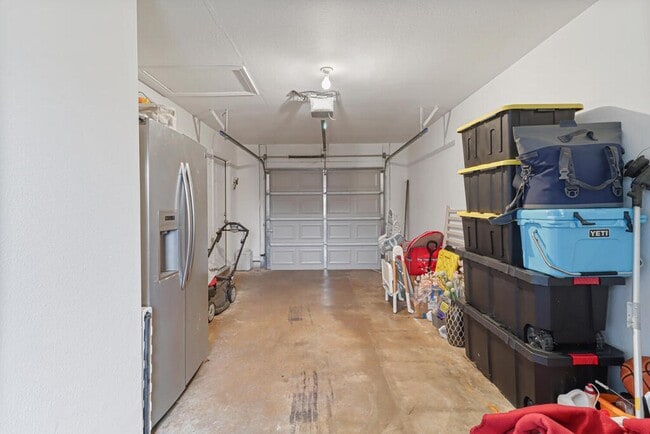 Building Photo - 5725 Ventura Ln