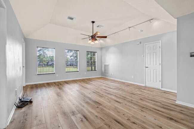 Building Photo - 8518 Malardcrest Dr