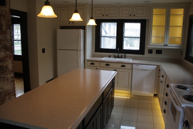 Kitchen - 1816 Madison St