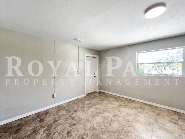 Building Photo - Coastal Comfort Meets Everyday Living – 1BR Home in Bokeelia – Sweet Lease Special – ONE MONTH FR...