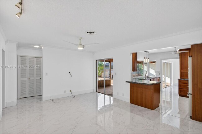 Building Photo - 4060 NE 26th Ave