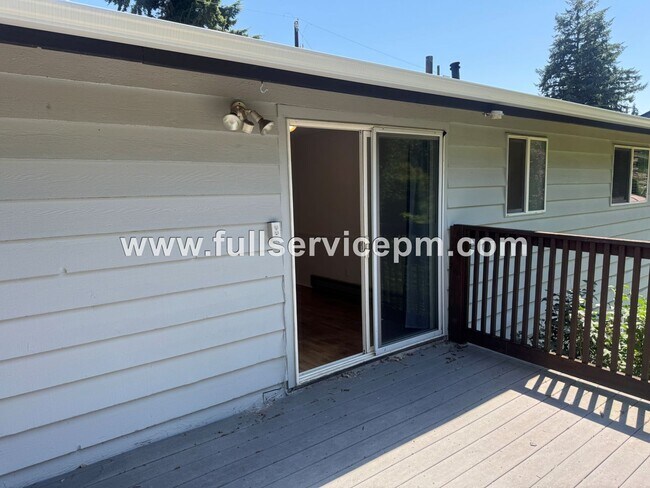 Building Photo - Spacious 4-Bedroom Upper-Level Home with Fireplace, Bonus Room & Large Deck