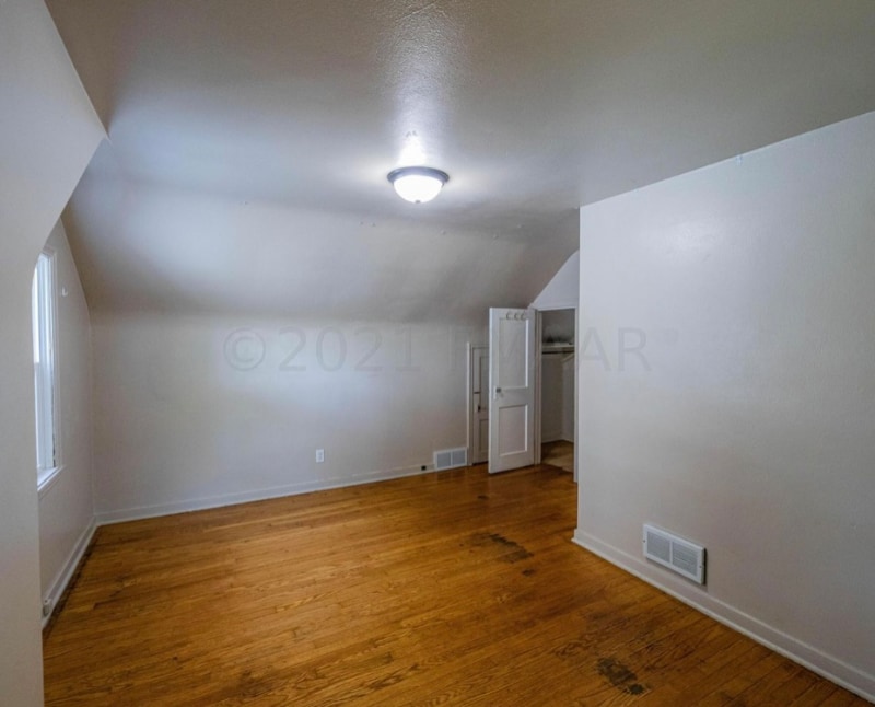 Building Photo - 1458 10th St N