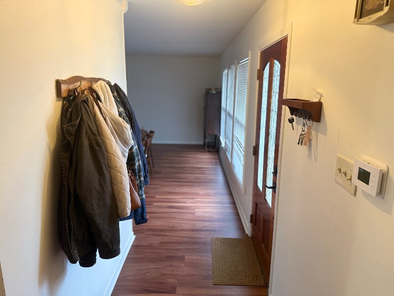 Building Photo - 9446 Highpoint Rd