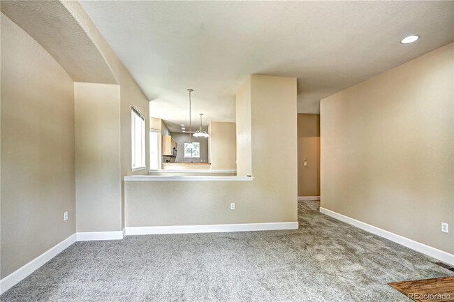 Building Photo - 3 bed / 2.5 bath duplex in Castle Rock!! -18 month lease preferred