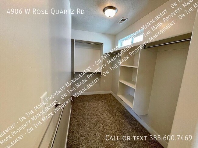 Building Photo - 4906 W Rose Quartz