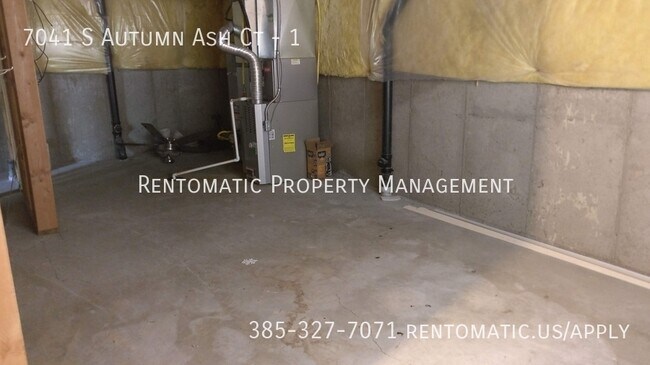 Building Photo - 7041 S 1520 W