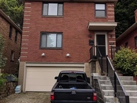 Building Photo - 235 Frankfort Ave