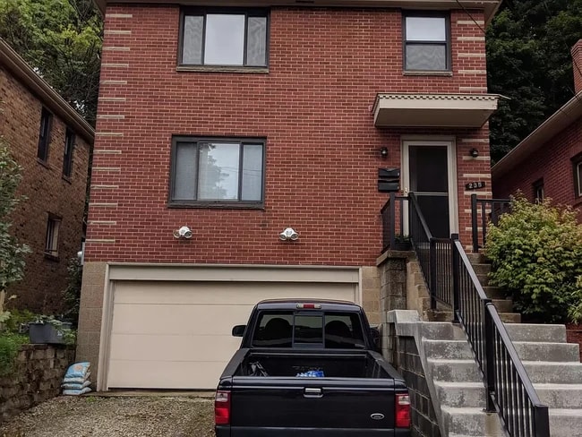 Building Photo - 235 Frankfort Ave