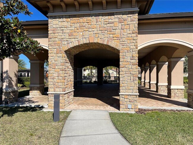 Building Photo - 13321 Oakenshaw Ln