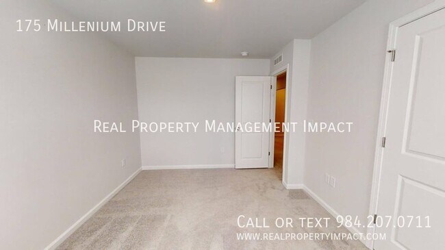 Building Photo - 175 Millennium Dr