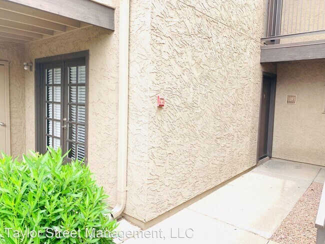 Building Photo - 5995 N 78th St