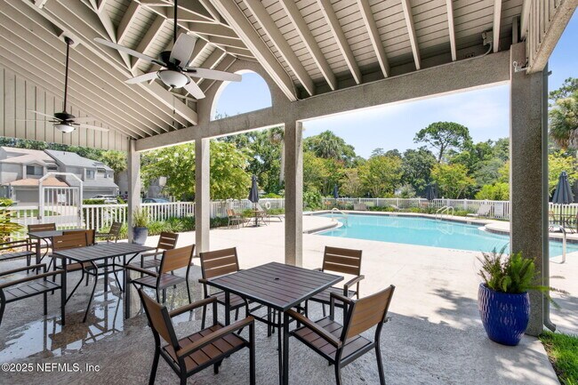 Building Photo - 455 Selva Lakes Cir