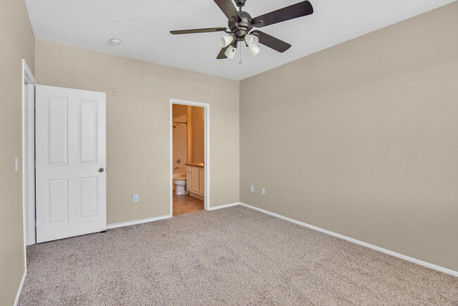 Building Photo - 2900 Sunridge Heights Pkwy