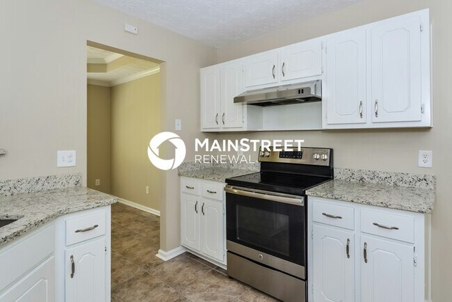 Building Photo - 4 Bedroom Pet-Friendly Home in Covington, GA with Main Street Renewal