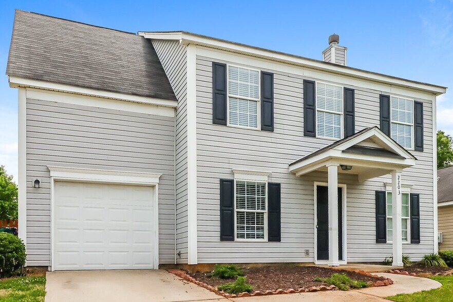 Building Photo - 2203 Pimpernel Rd