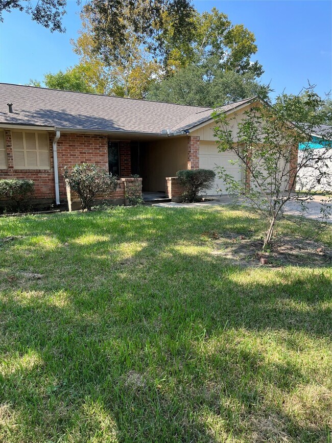 Primary Photo - 2115 Blindlake Dr
