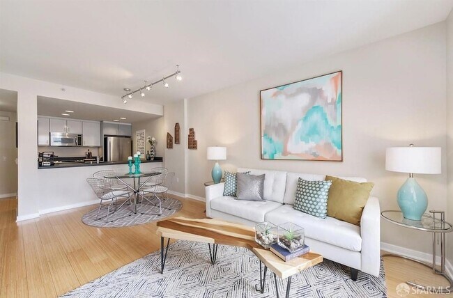 Building Photo - 451 Kansas St