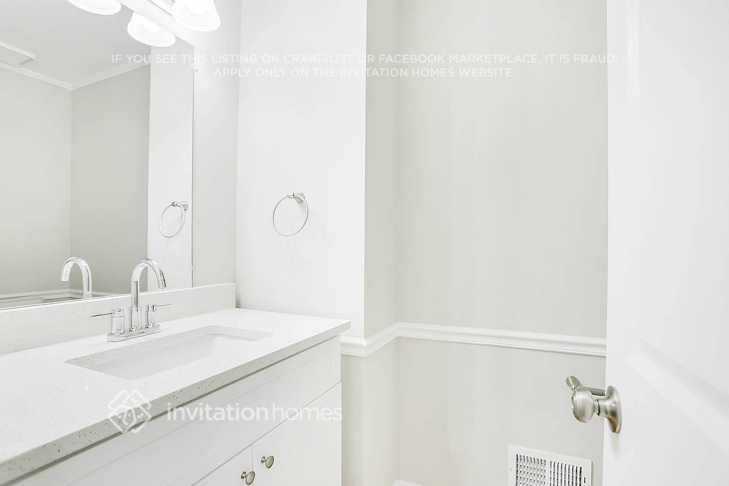 Building Photo - 1522 Oakmoor Pl