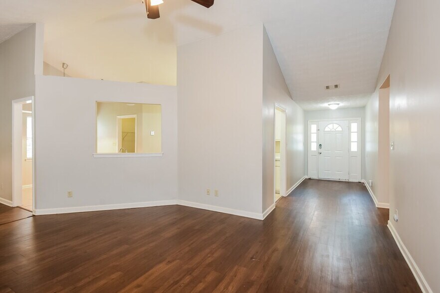 Building Photo - 1171 Lennox Ct NE